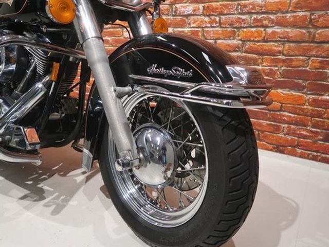 harley-davidson - heritage-softail-classic-flstc