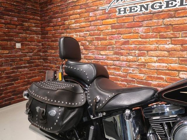harley-davidson - heritage-softail-classic-flstc