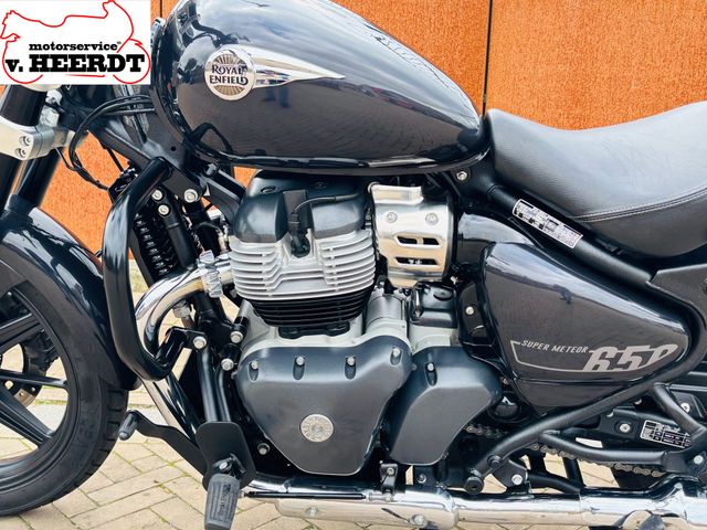 royal-enfield - super-meteor-650