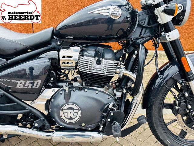 royal-enfield - super-meteor-650