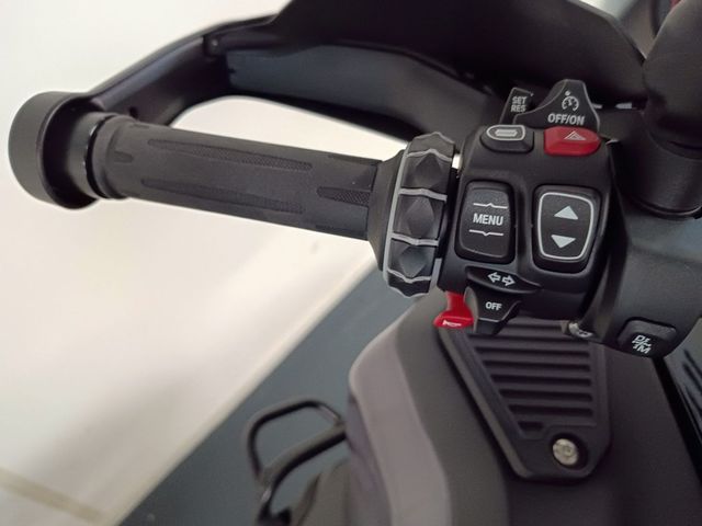 bmw - r-1300-gs-adventure