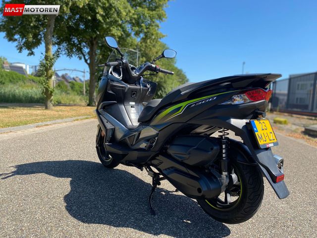 kawasaki - j-300-special-edition