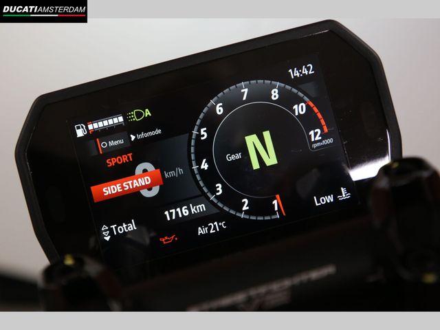 ducati - streetfighter-v2-s