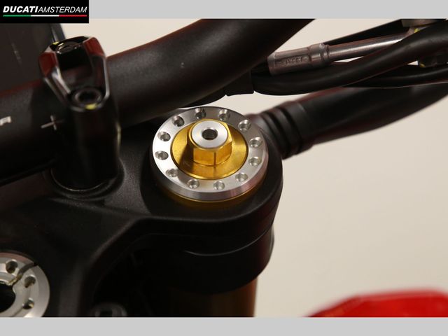 ducati - streetfighter-v2-s