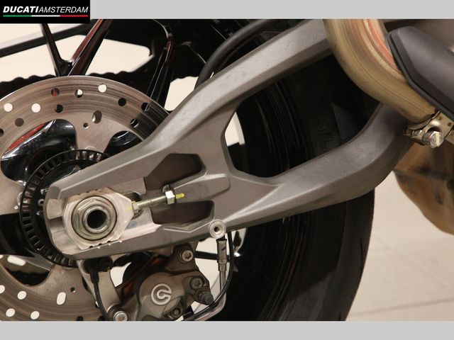 ducati - streetfighter-v2-s