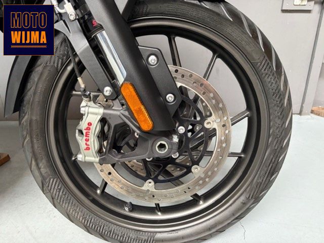 triumph - tiger-1200-gt
