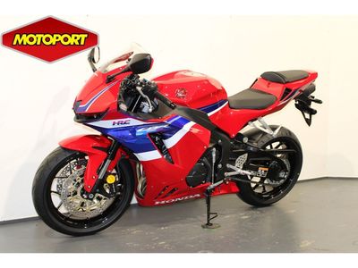 HONDA CBR 600 RR – foto 2