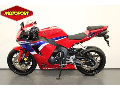 HONDA CBR 600 RR – foto 3