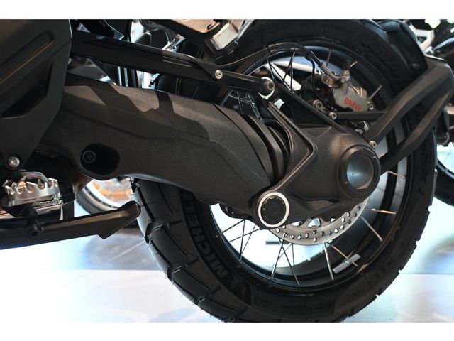 bmw - r-1300-gs-adventure-triple-black