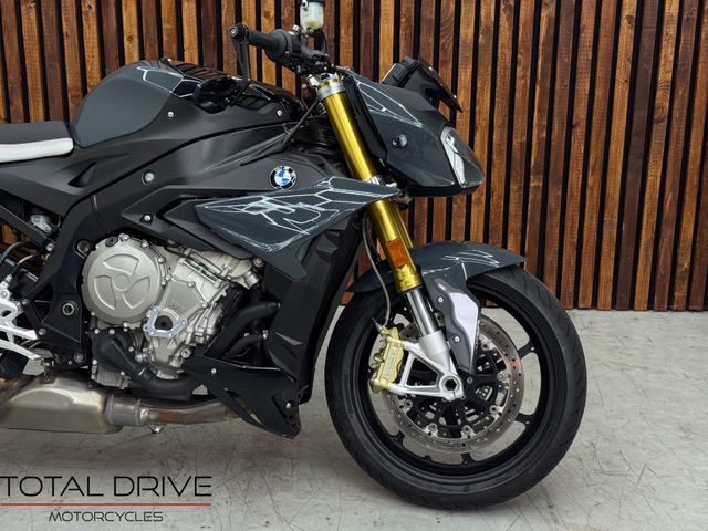 bmw - s-1000-r