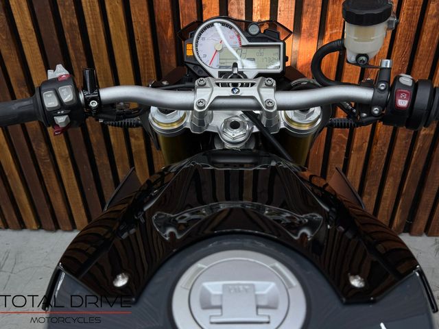 bmw - s-1000-r