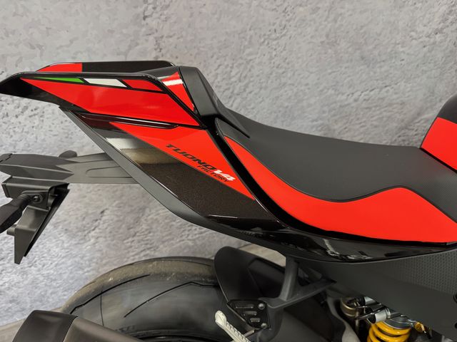 aprilia - tuono--v4-1100-factory