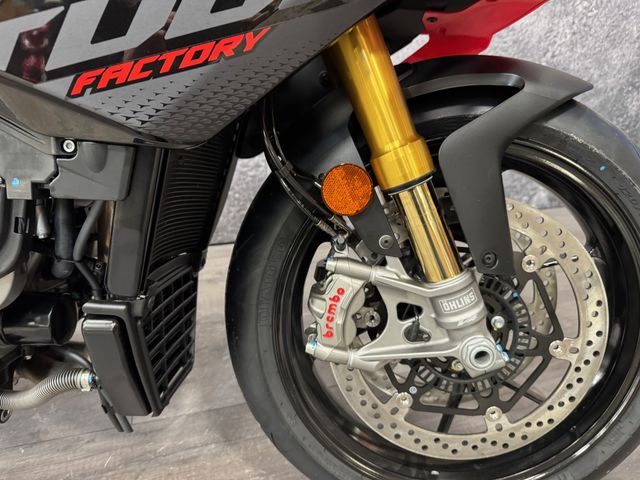 aprilia - tuono--v4-1100-factory