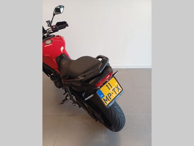 yamaha - tracer-9