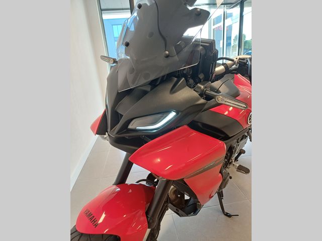 yamaha - tracer-9
