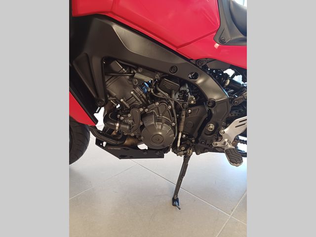 yamaha - tracer-9