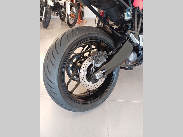 yamaha - tracer-9