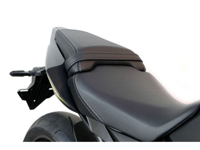 honda - cbr-650-r
