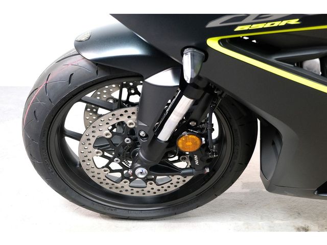 honda - cbr-650-r