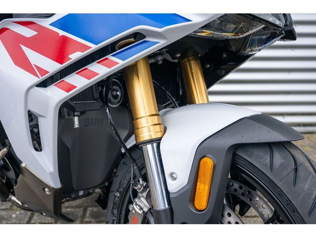 bmw - r-1300-rs