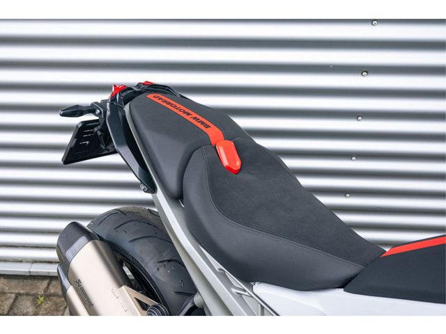 bmw - r-1300-rs