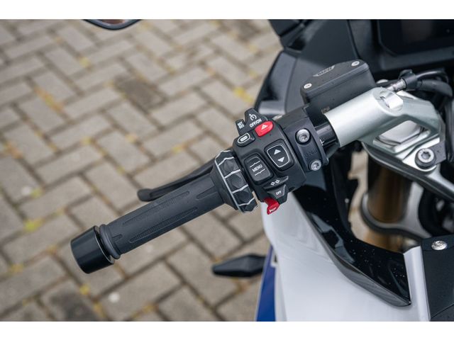 bmw - r-1300-rs