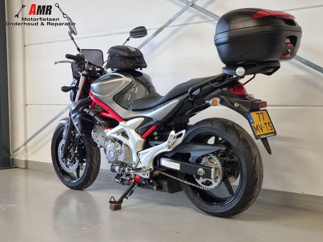 suzuki - sfv-650-gladius