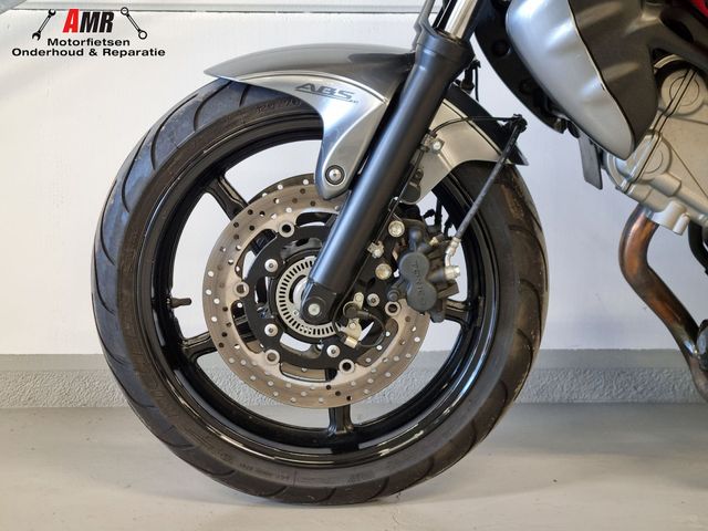 suzuki - sfv-650-gladius
