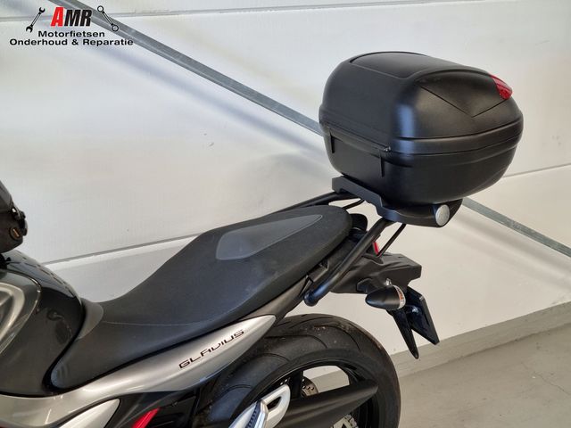 suzuki - sfv-650-gladius