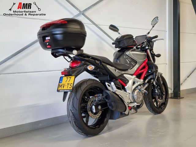 suzuki - sfv-650-gladius