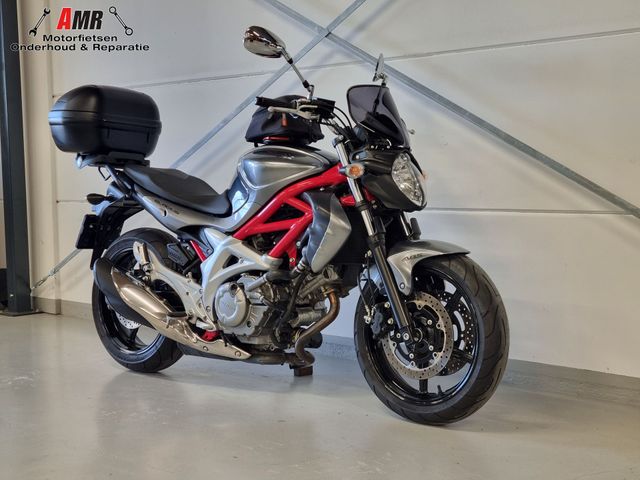 suzuki - sfv-650-gladius
