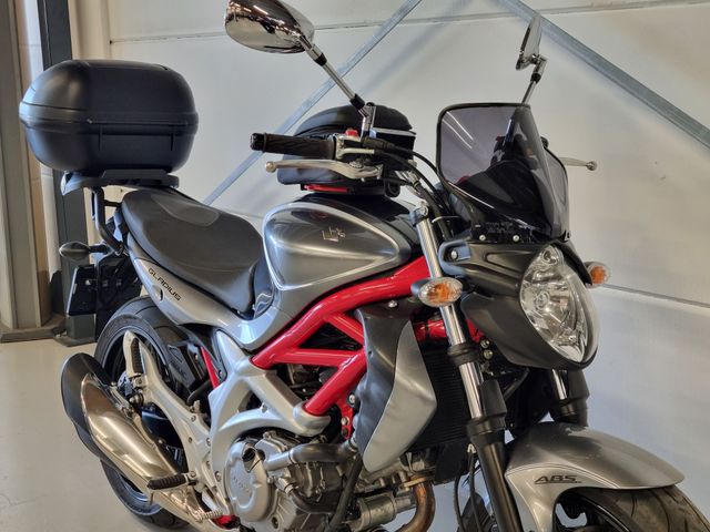suzuki - sfv-650-gladius