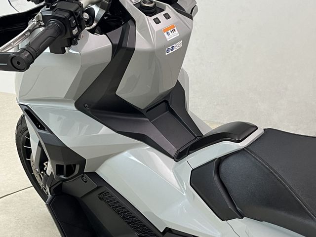 honda - x-adv