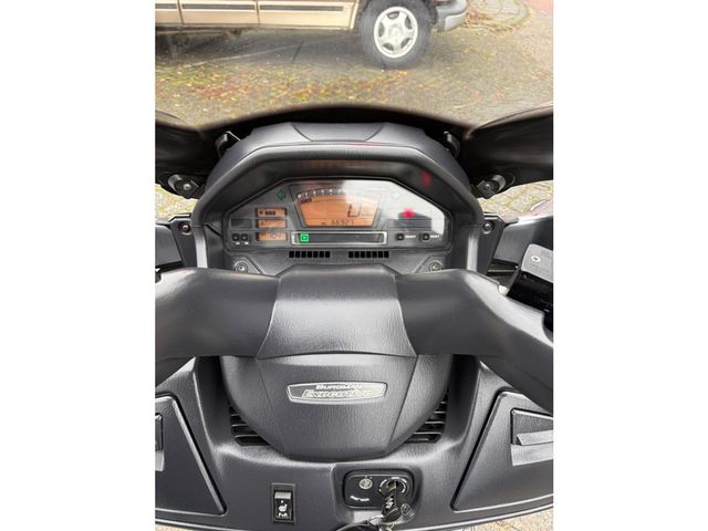 suzuki - burgman-650-a-executive