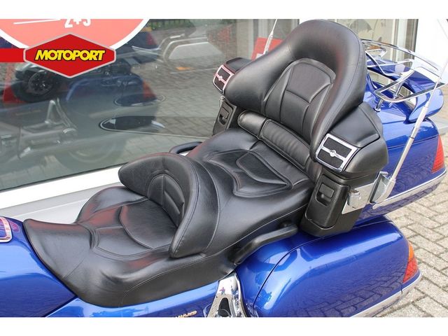 honda - gl-1800-goldwing