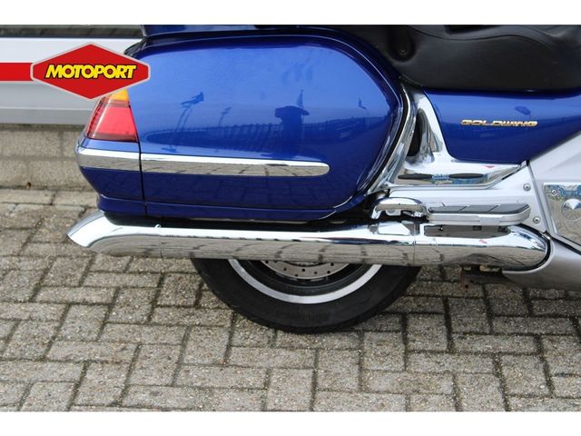 honda - gl-1800-goldwing