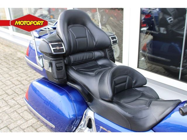 honda - gl-1800-goldwing