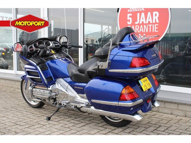 honda - gl-1800-goldwing
