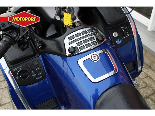 honda - gl-1800-goldwing