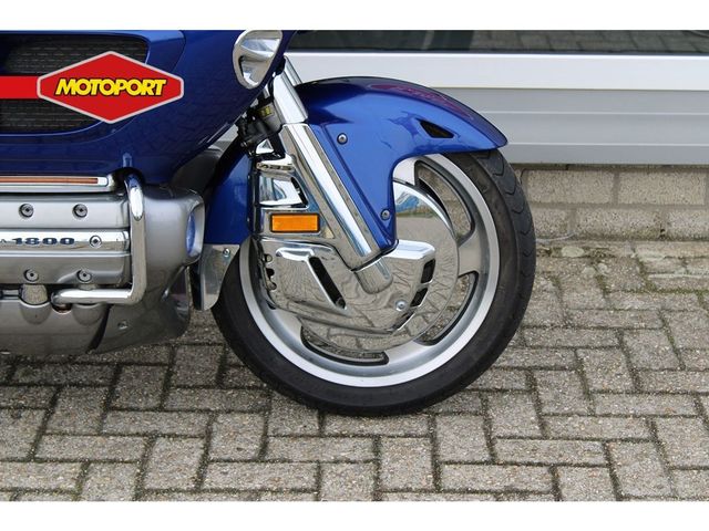 honda - gl-1800-goldwing