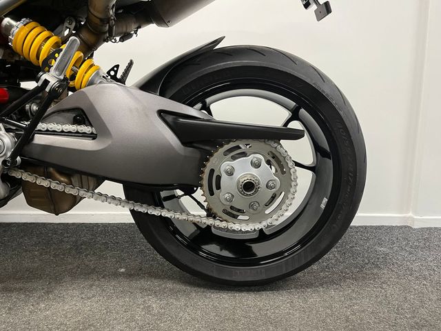 ducati - hypermotard-950