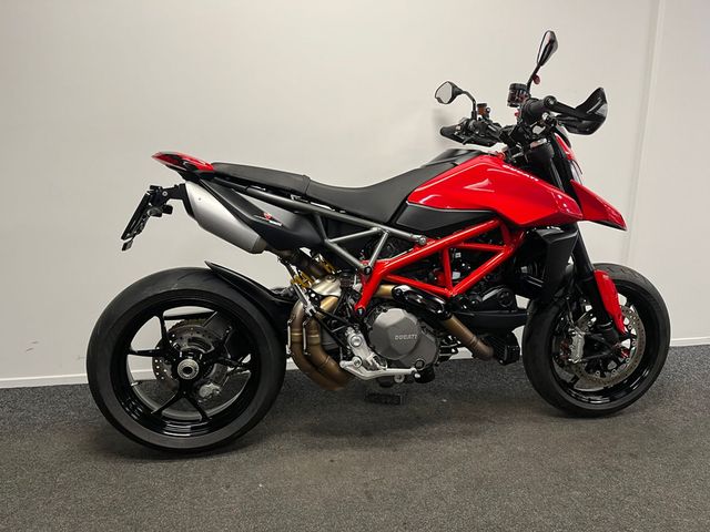 ducati - hypermotard-950