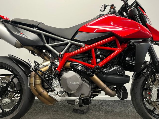 ducati - hypermotard-950