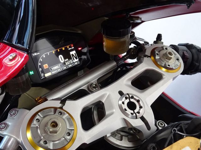 ducati - 1299-panigale