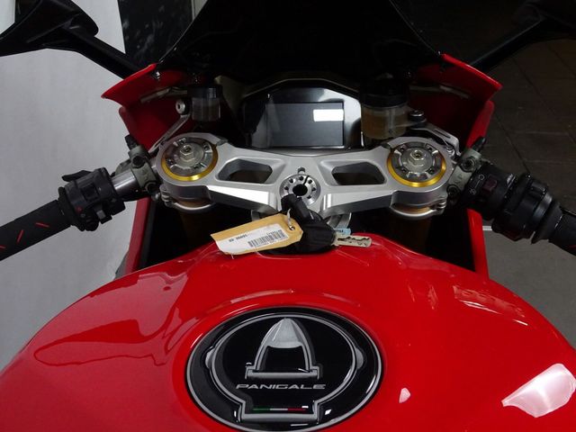ducati - 1299-panigale