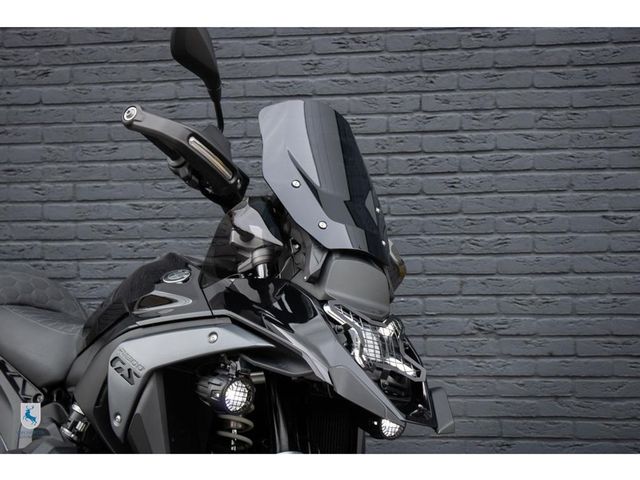 bmw - r-1300-gs-triple-black