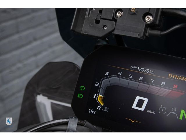 bmw - r-1300-gs-triple-black