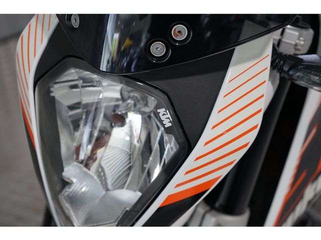 ktm - 390-duke