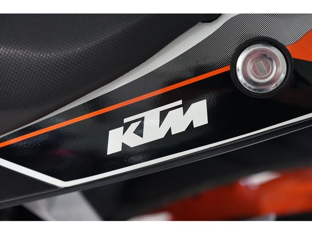ktm - 390-duke