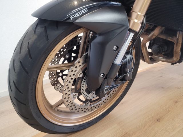 kawasaki - z-750-r-abs